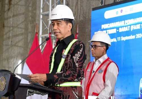 Canangkan Pembangunan MRT Jakarta Lin Timur-Barat Fase 1, Jokowi: Kita Ingin Perlebar Jangkauan Pembangunan