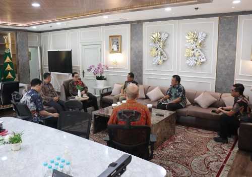Kejaksaan Agung dan OJK Tingkatkan Sinergi untuk Penindakan Kejahatan Perbankan dan Kripto