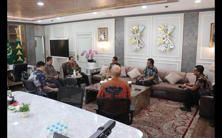 Kejaksaan Agung dan OJK Tingkatkan Sinergi untuk Penindakan Kejahatan Perbankan dan Kripto