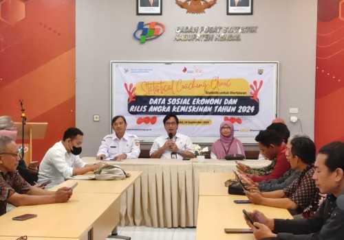 BPS Kendal Hadirkan Statistik Sosial Ekonomi dalam Coaching Clinic Bersama Wartawan