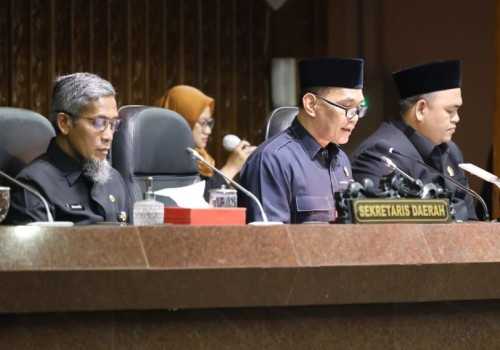Rapat Paripurna DPRD Jateng Sahkan Lima Pimpinan Baru, Siap Ajukan ke Mendagri