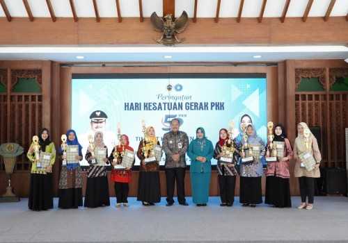Peringatan Hari Kesatuan Gerak (HKG) ke-52, TP PKK Pati Diharapkan Tingkatkan Kontribusi Perempuan dalam Pembangunan
