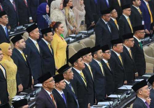 580 Anggota DPR dan 152 Anggota DPD Resmi Dilantik