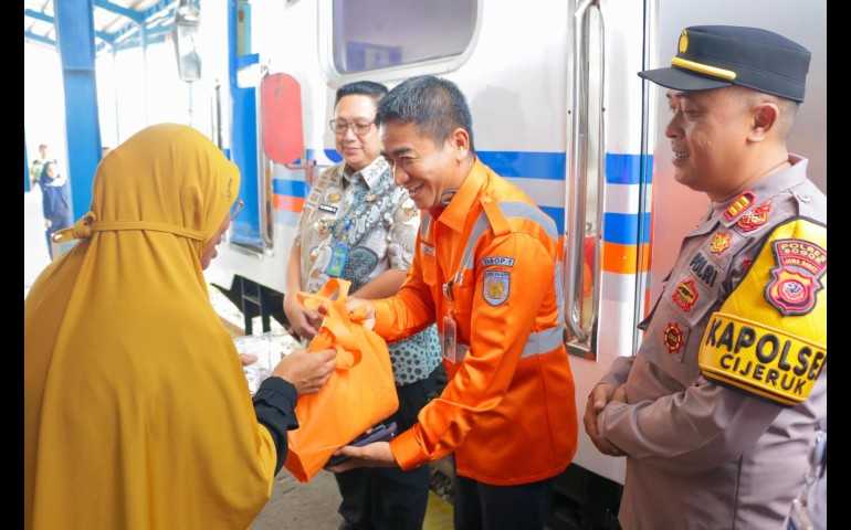 KAI Daop 1 Jakarta Kembali Hadirkan Layanan Kesehatan Gratis Rail Clinic untuk Masyarakat Sekitar Stasiun Maseng