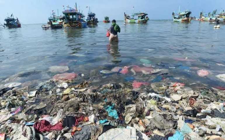 Kebocoran Sampah Plastik ke Laut Turun 41,68 Persen dalam Periode 2018-2023