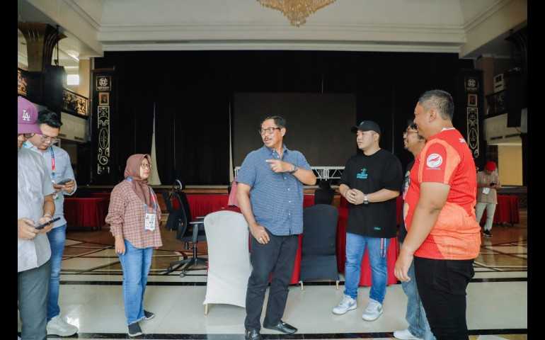 Pj Gubernur Jateng Pantau Persiapan Venue Menjelang Pembukaan Peparnas XVII di Surakarta