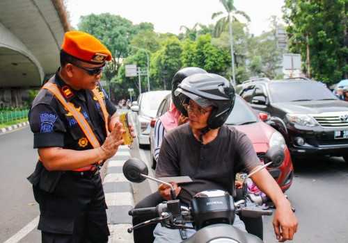 Tingkatkan Keselamatan yang Berkelanjutan, KAI Daop 1 Kembali Gelar Sosialisasi di Perlintasan Sebidang