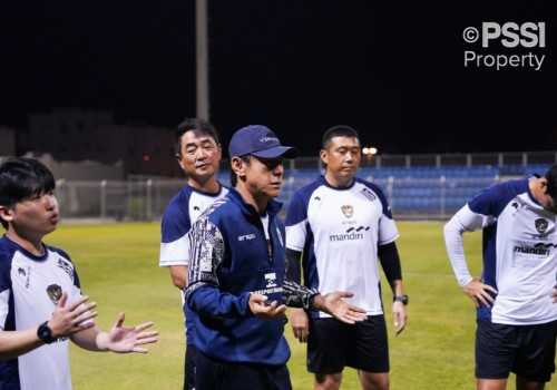 Timnas Indonesia Siap Hadapi Bahrain, Shin Tae-yong Fokus pada Pemulihan Fisik di Latihan Perdana