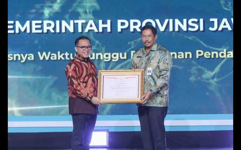 Pemprov Jateng Raih Dua Penghargaan dari Kemen PAN RB atas Inovasi Pelayanan Publik