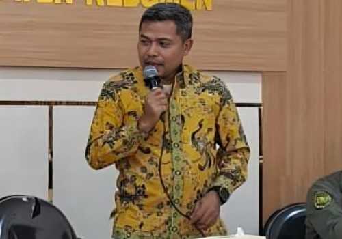Jawab Kebutuhan Petani, Ferry Wawan Cahyono Serahkan 10 Traktor ke Desa Karang Gayam Kebumen