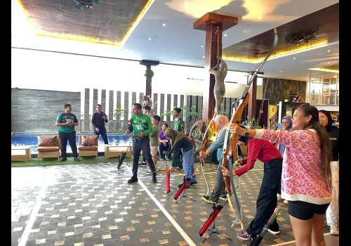 Gets Hotel Semarang Suguhkan Pengalaman Unik Lewat Fun Archery, Belajar Memanah Sambil Bersantai