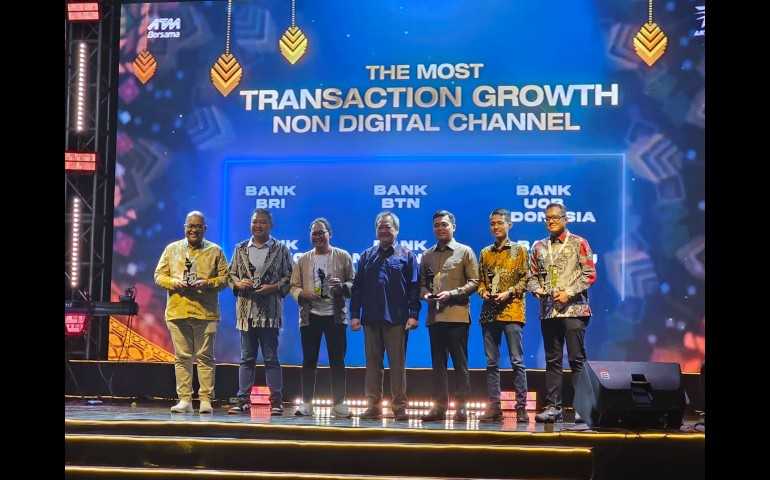Bank Jateng Raih Penghargaan The Most Transaction Growth Non Digital Channel