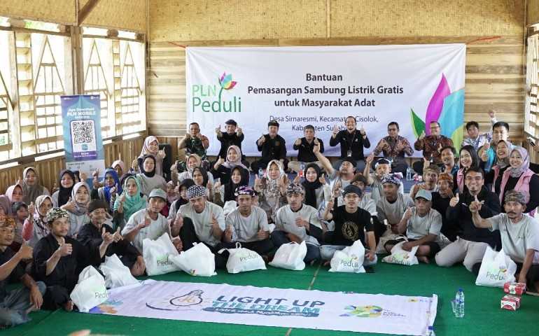 Nyalakan Mimpi Masyarakat Adat di Sukabumi, PLN bantu Sambung Listrik Gratis pada HLN ke-79