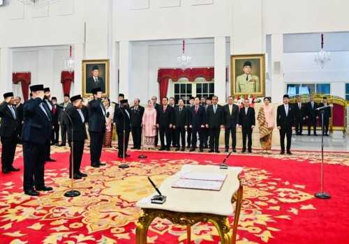 Prabowo Resmi Lantik 48 Menteri Kabinet Merah Putih