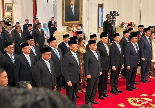 Presiden Prabowo Resmi Melantik 5 Kepala Badan Khusus beserta Wakil Kabinet Merah Putih