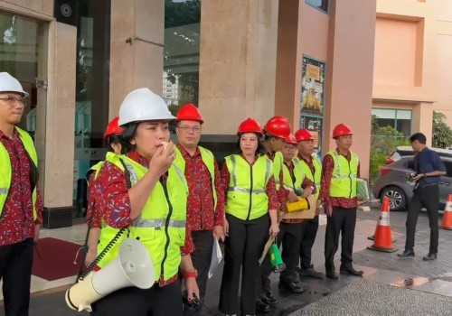 Hotel Ciputra Semarang Gelar Simulasi Kebakaran untuk Meningkatkan Keselamatan Karyawan dan Tamu