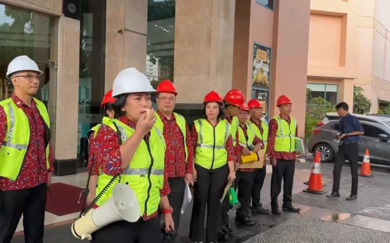 Hotel Ciputra Semarang Gelar Simulasi Kebakaran untuk Meningkatkan Keselamatan Karyawan dan Tamu