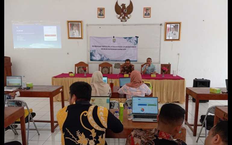 Diskominfo Kabupaten Kendal Bintek Aplikasi Dokar Kepada Aparatur Perangkat Desa se Kecamatan Gemuh