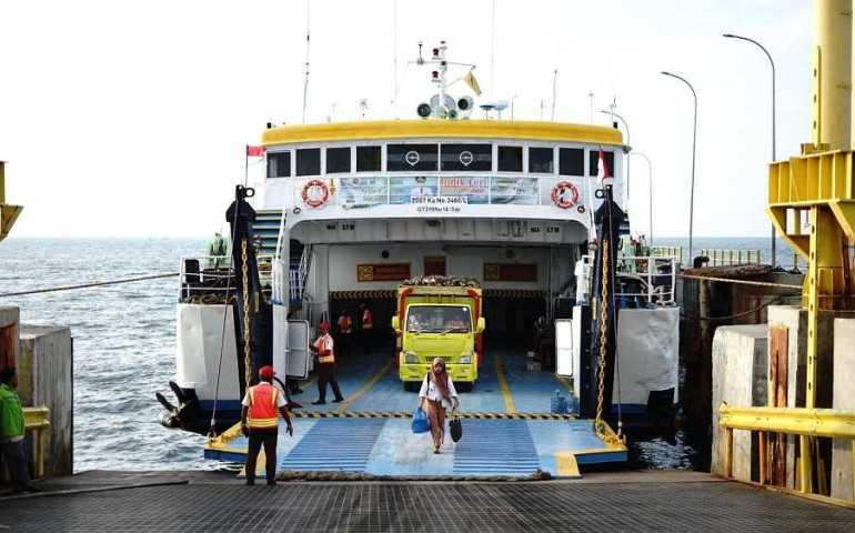 Kenaikan Tarif Penyeberangan Kelas Ekonomi Ditunda