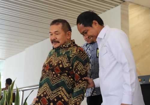 Kementerian Kehutanan RI Bentuk Satgas Bersama Kejaksaan untuk Tertibkan Pengalihan Hutan Ilegal
