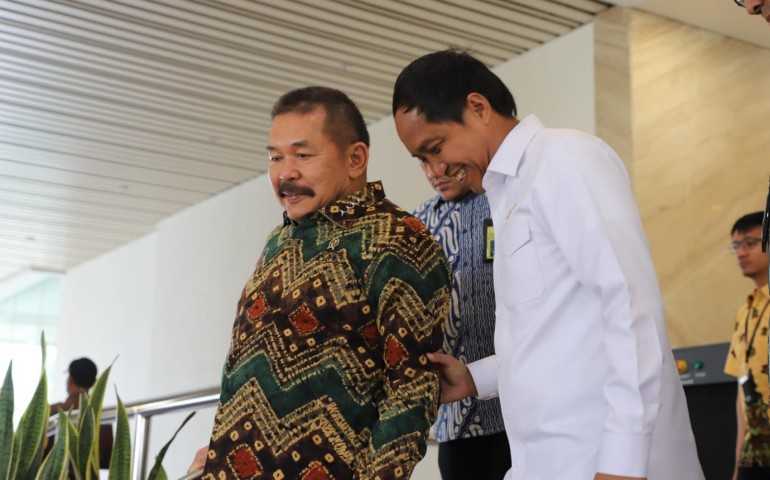 Kementerian Kehutanan RI Bentuk Satgas Bersama Kejaksaan untuk Tertibkan Pengalihan Hutan Ilegal