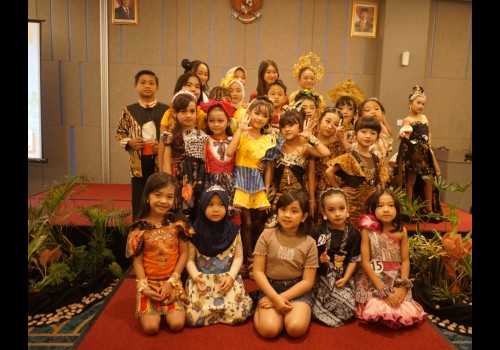 Kenalkan Batik Sejak Dini, Hotel ibis Styles Semarang Gelar Lomba Fashion Show Anak