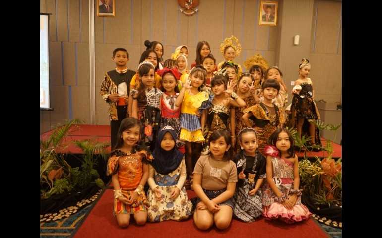 Kenalkan Batik Sejak Dini, Hotel ibis Styles Semarang Gelar Lomba Fashion Show Anak