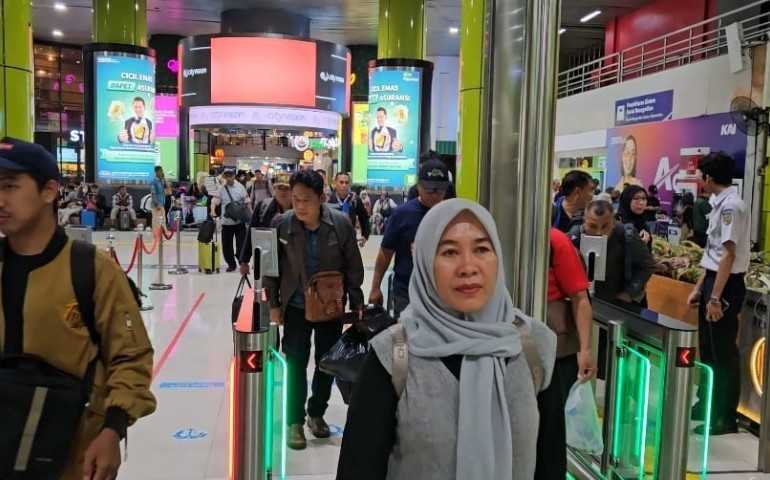Siapkan Perjalanan Anda! KAI Daop 1 Jakarta Buka Penjualan Tiket Kereta Api untuk Libur Natal dan Tahun Baru 2025