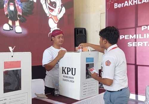 Pemilih Pemula Rembang Diminta Selektif dalam Memilih Pemimpin pada Pilkada 2024