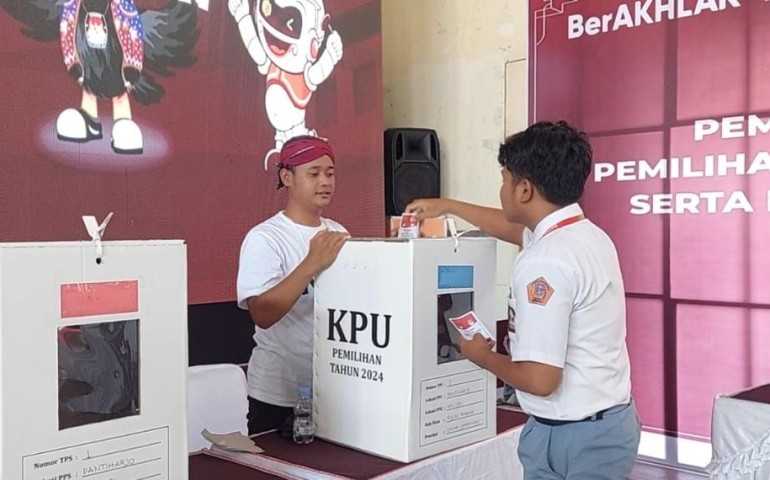 Pemilih Pemula Rembang Diminta Selektif dalam Memilih Pemimpin pada Pilkada 2024