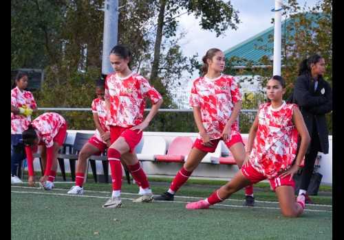 DPR RI Resmi Berikan Kewarganegaraan kepada Tiga Bintang Baru Timnas Indonesia