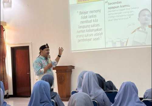 Sosialisasi di SMKN 2 Semarang, Siswa Didorong Menjadi Generasi Bermental Kuat