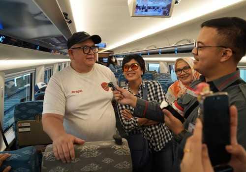 KAI Daop 1 Jakarta Gelar Peringatan Hari Pahlawan di KA Blambangan Ekspres