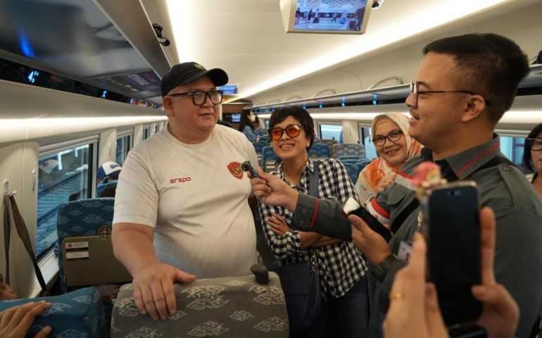 KAI Daop 1 Jakarta Gelar Peringatan Hari Pahlawan di KA Blambangan Ekspres