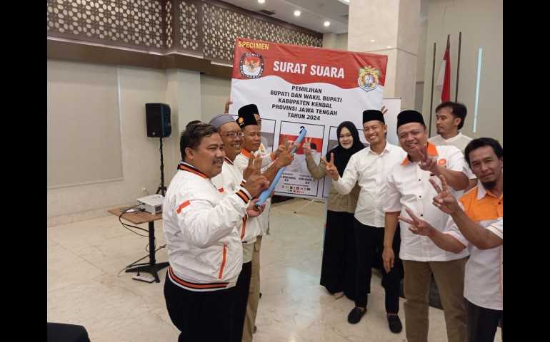 PKS Kendal Kuatkan Mesin Politik Jelang Pilkada, Dukung Pasangan Calon Bupati dan Wakil Bupati Nomor 2