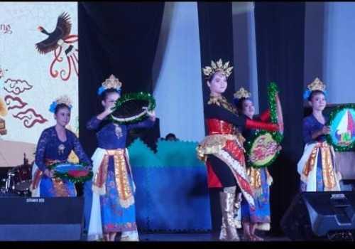 Siswa SMA Negeri 1 Semarang Bangkitkan Kecintaan pada Budaya Lokal Lewat Panen Raya P5