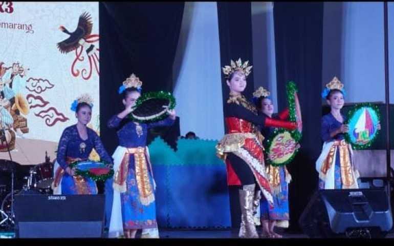Siswa SMA Negeri 1 Semarang Bangkitkan Kecintaan pada Budaya Lokal Lewat Panen Raya P5