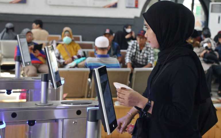Teknologi Face Recognition KAI Daop 1 Jakarta Lampaui 1,9 Juta Pengguna