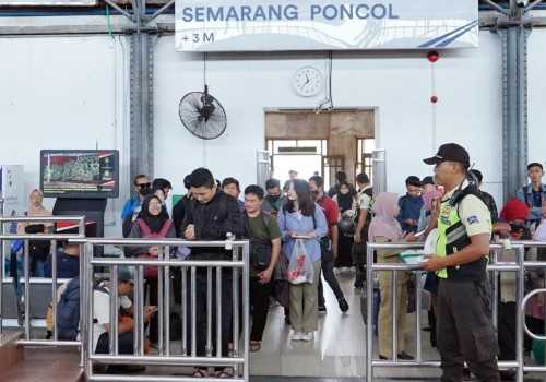 Selama Pilkada 2024, Arus Penumpang Naik di Daop 4 Semarang : 25 Ribu Penumpang Tercatat