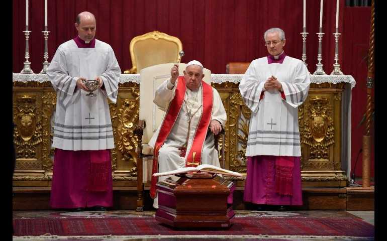 Misa di Vatikan, Kardinal Ayuso Dimuliakan di Hadapan Puluhan Pemimpin Gereja