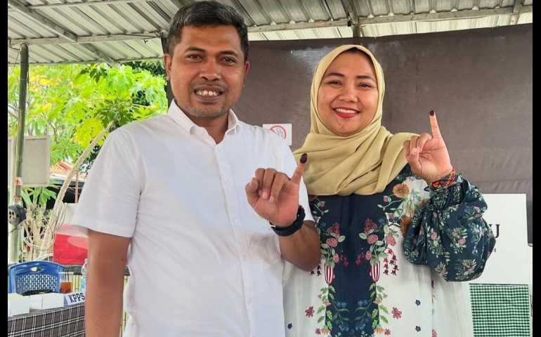 Di Dampingi Istri, Ferry Wawan Cahyono Berikan Suara di TPS 6 Kota Semarang ; Sukseskan Pilkada 2024