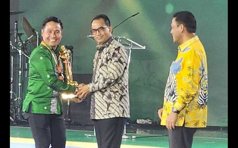 Pemkot Semarang Raih Penghargaan Wahana Tata Nugraha Kota Terbaik Se Indonesia