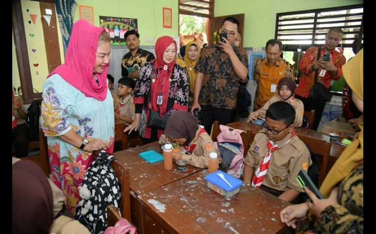 Pemkot Semarang dan PPJI Kolaborasi Gelar Simulasi Makan Siang Bergizi untuk Siswa