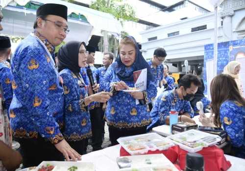 HUT ke-53 Korpri, Wali Kota Semarang Turun Langsung Memasak untuk Anak Panti Asuhan