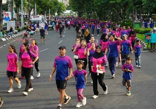 Hotel Ciputra Semarang Tampilkan Perayaan Berbeda di Ulang Tahun ke-29 dengan Fun Walk di Simpang Lima