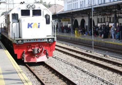 Transportasi Hijau, Udara Sehat: Kereta Api Pilihan Masa Depan Jakarta