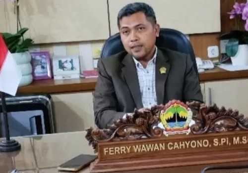 Percepat Layanan Publik, Ferry Wawan Cahyono, Ferry Wawan Cahyono Dorong Digitalisasi Sistem Administrasi Pemerintahan di Jawa Tengah