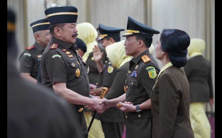 Jaksa Agung ST Burhanuddin Lantik Jamwas dan Kabadiklat Baru