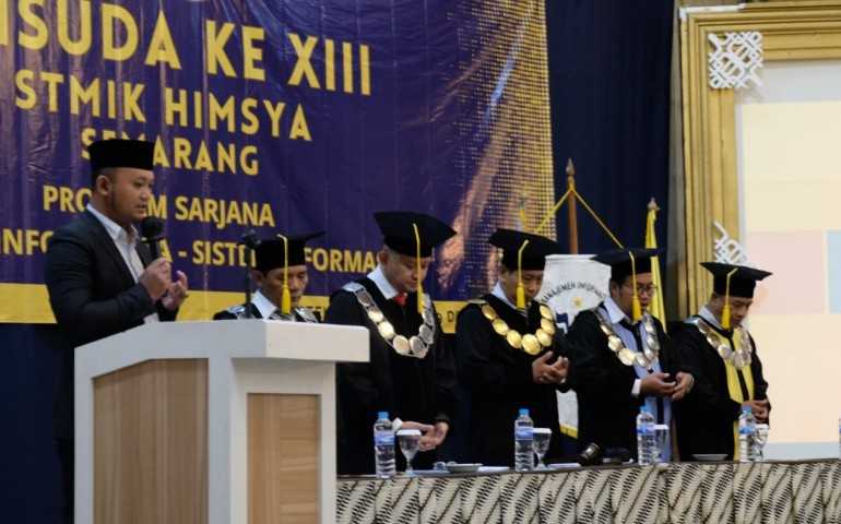 Gelar Wisuda Ke-XIII, STMIK HIMSYA Perkokoh Komitmen Cetak Lulusan Berdaya Saing Global