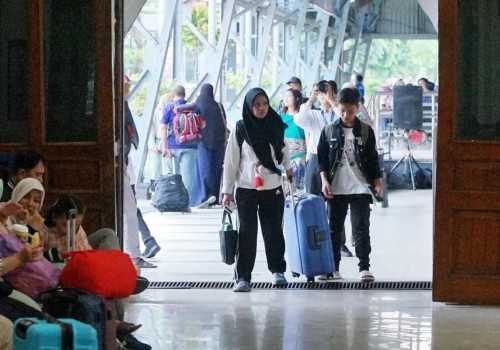 Angkutan Nataru Hari Kedua, Daop 4 Semarang Maksimalkan Pelayanan untuk 22 Ribu Penumpang